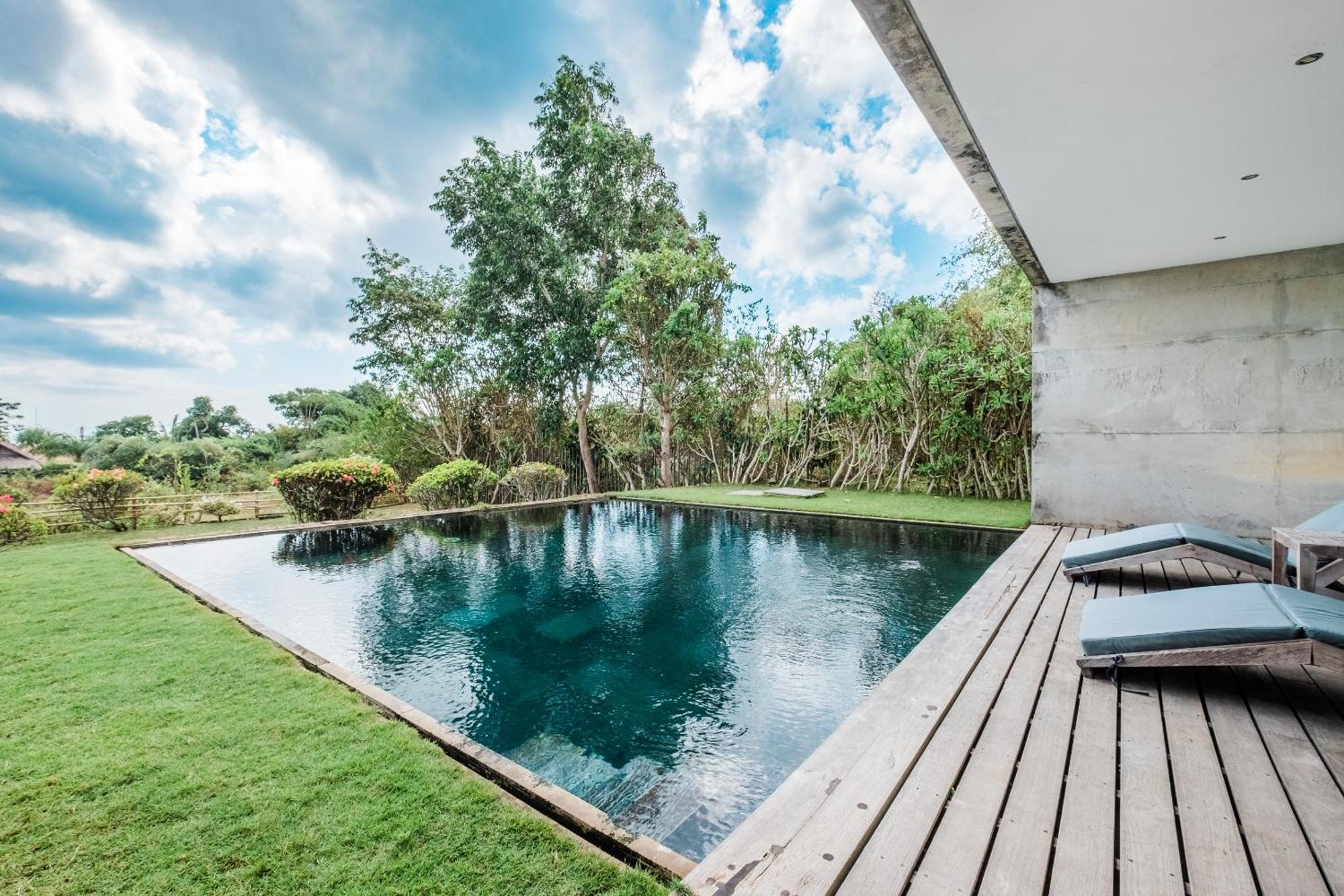 Balangan Beach Nakar Villa Jimbaran Room photo